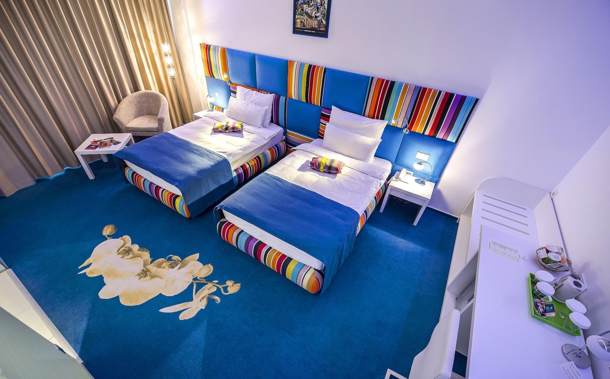 Marshal Garden Hotel Bukurešť Exteriér fotografie Family room