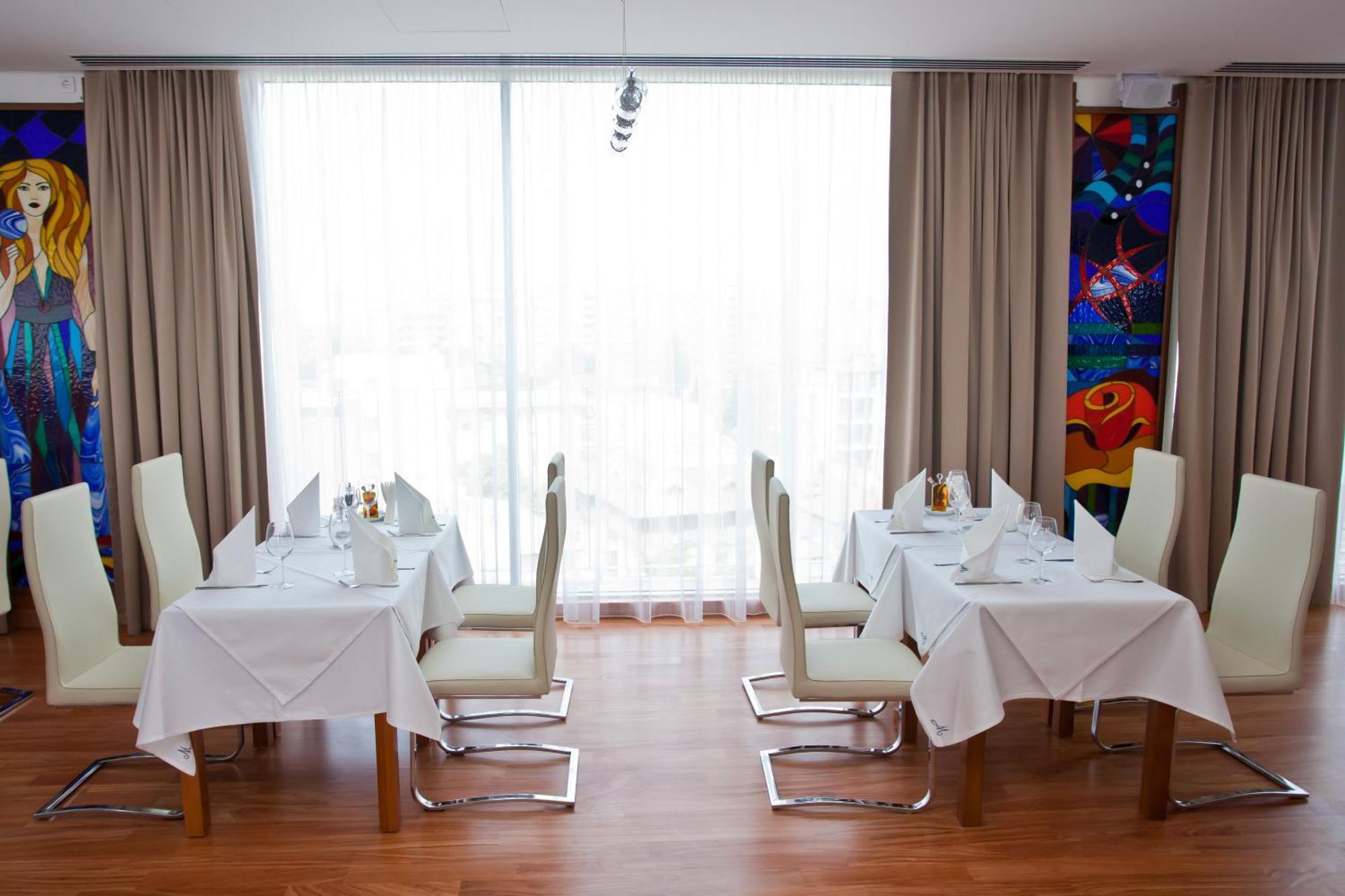 Marshal Garden Hotel Bukurešť Exteriér fotografie Restaurant