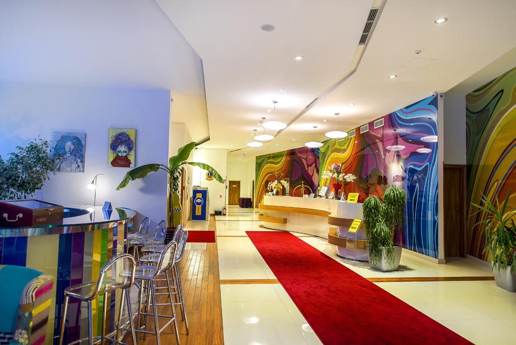 Marshal Garden Hotel Bukurešť Exteriér fotografie Lobby