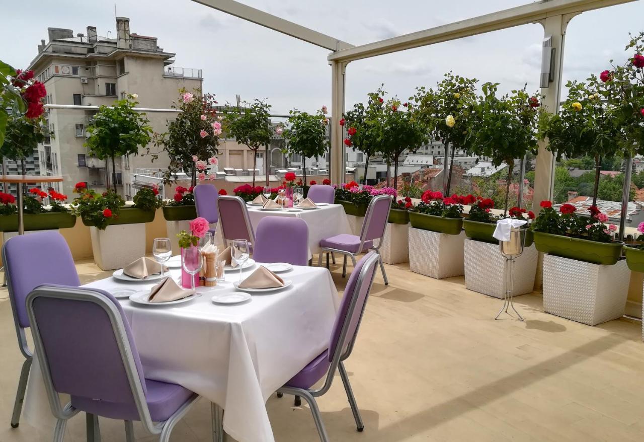 Marshal Garden Hotel Bukurešť Exteriér fotografie The rooftop terrace